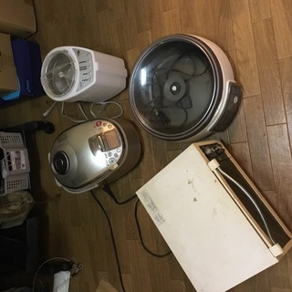 炊飯器　精米機　電気鍋　トースター