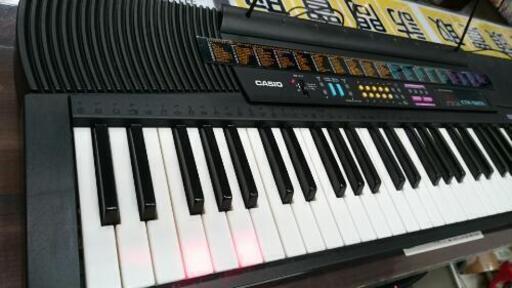 カシオ 光る電子キーボード CTK-520L