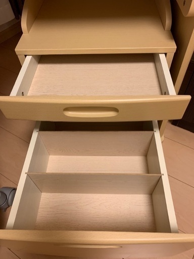 イオン学習デスク美品直接引き取り限定 だんしゃり 東金のテーブル 学習机 の中古あげます 譲ります ジモティーで不用品の処分