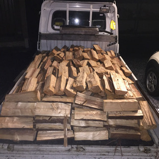 薪ストーブ、キャンプ用 スギ、ヒノキMIX 軽トラ山一杯(1㎥) 