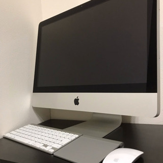 中古】Apple iMac (21.5-inch, Mid 2011) （Magic Trackpad付）