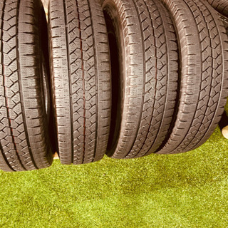 ハイエースタイヤ195/80r15LT