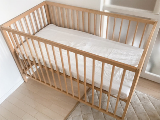 Ikea ベビーベッド 布団 マットレス シーツ3枚付き Wako 田町のベッド ベビー ベッド の中古あげます 譲ります ジモティーで不用品の処分