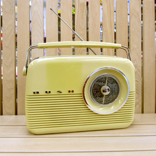 BUSH RADIO 3バンドラジオ TR82 ブッシュ ラジオ 株式会社