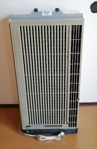 窓用エアコン 暖房付！　2011年製MORITA 冷暖房窓用エアコン MAC-HR18PA-W