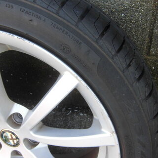 ※アルファロメオ　147後期　純正17インチタイヤ・ホイール４本※