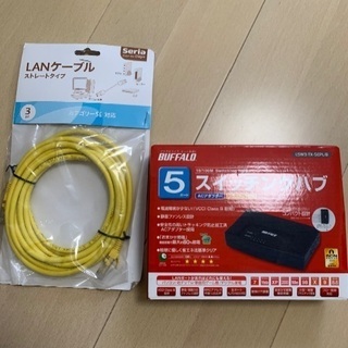 スイッチングハブとLANケーブル