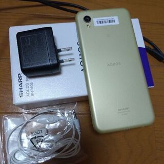 AQUOS SHARP SH-M08 美品