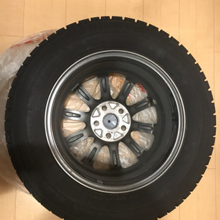 ご相談中】スタッドレスタイヤ4本 ホイール付 ※プリウスで使用