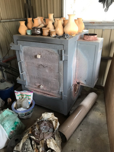 陶芸用の窯  釜用のボイラー 土をこねる機械