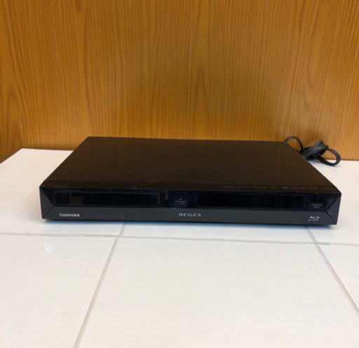 TOSHIBA 完動品320GB 2チューナー Blu-rayレコーダー ダブル録画 D-BZ500 REGZA（760）AKARI