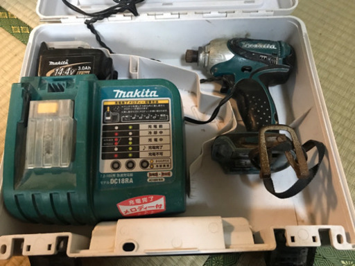 14.4V充電式インパクトドライバーTD131DRFX