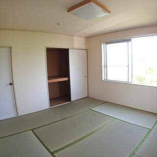 ハイツたんぽぽA-102号室　角部屋 − 神奈川県