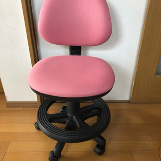 学習机用に買った椅子です。