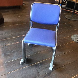 パイプ椅子3脚セット
