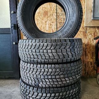 スタッドレスタイヤ 4本 265/70 R16 112Q ヨコハマ ジオランダー