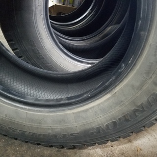★札幌 ハイエース スタッドレスタイヤ 215/70-R15 107/105 LT バン用★