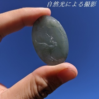 鑑別付】最高級 天然 翡翠 50.264ct ミャンマー産 鶴 鳥 彫刻 