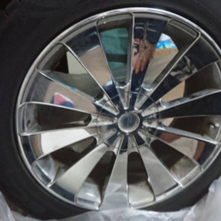 👑美品 ロクサーニ テンペスト 235.50.18インチ👑