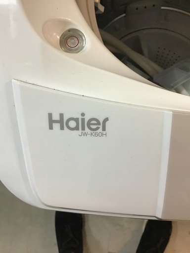 【送料無料・設置無料サービス有り】洗濯機 Haier JW-K60H 中古