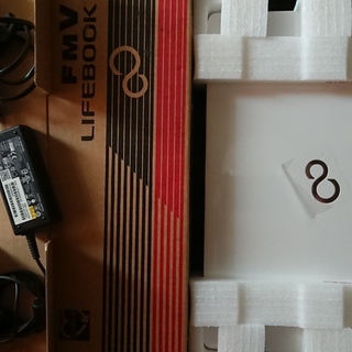 富士通 15インチ ノートPC 高性能 美品　Fujitsu「LIFEBOOK AH50/X( FMVA50XWP)」（2016年1月発売）