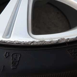 ユーロスピード　１８インチ　スタッドレス　エスティマ、オデッセイ