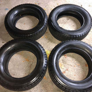 002/バリ溝！スタッドレスタイヤ　GLASSTX15インチアルミ　５穴　PCD114.3　+53　ＧＯＯＤＹＥＡＲタイヤ195/65Ｒ/15　適合車種多数！！ グッドイヤー（GOODYEAR） 4本セット スタッドレスタイヤ 195/65R15