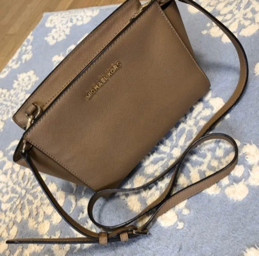 マイケルコース　MICHAEL KORS
