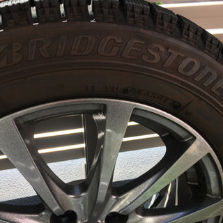 新品同様スタッドレスタイヤ4本アルミホイールセット175/65/R15 ブリジストン