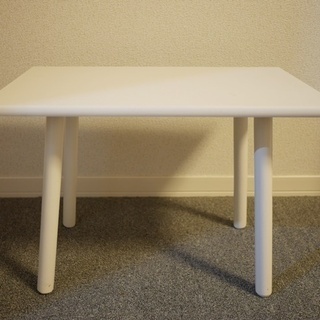 ベッドサイドテーブル（木製・白）