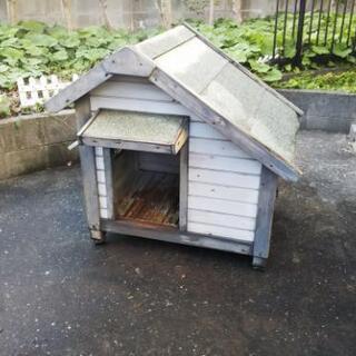 中型犬用 犬小屋 (無料、傷みあり) 取りに来ていただける方にお...