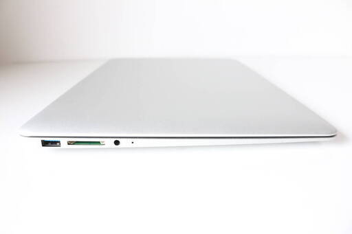 Win10/Corei7 2.6GHz/8GBメモリ/高速mSATA SSD512GB/13.3インチ/無線 
