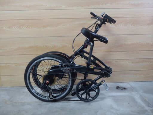 11*19【安全点検・整備済み✨】オシャレ折り畳み自転車7段変則