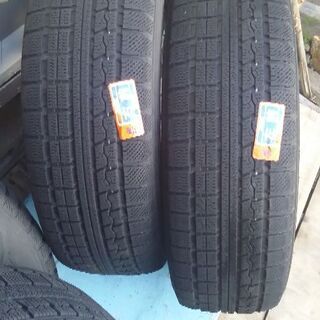 ☆ハイエース用☆15アルミ付スタッドレスタイヤ4本セット！
