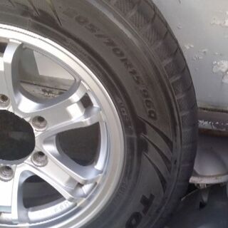 ☆ハイエース用☆15アルミ付スタッドレスタイヤ4本セット！