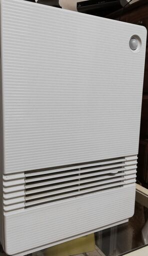 人感センサー付加湿セラミックヒーター ホワイト CH-1329WH  2013年製　スリーアップ製品