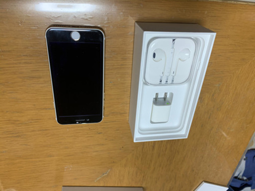 １２８GBゴールド　iPhone7
