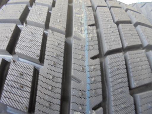 新品未使用 在庫品 ヨコハマ iceGUARD IG52C 215/50R17 4本 
