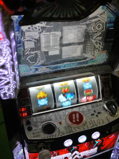 スロット実機 パチスロ テラフォーマーズ コイン不要機セット 家庭用