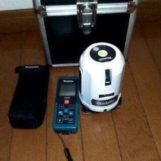 マキタレーザー墨出し器 とレーザー距離計