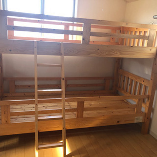 シンプル二段ベッド