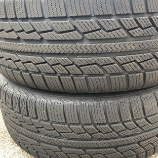 MPV 23Tに適合の冬タイヤ付きホイール　4本