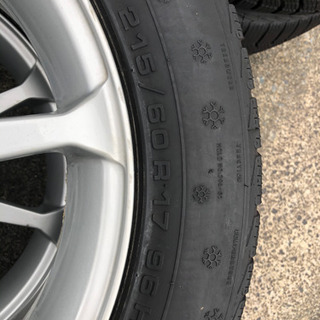 MPV 23Tに適合の冬タイヤ付きホイール　4本