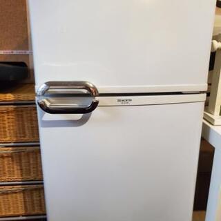 2011年製　88L冷蔵庫