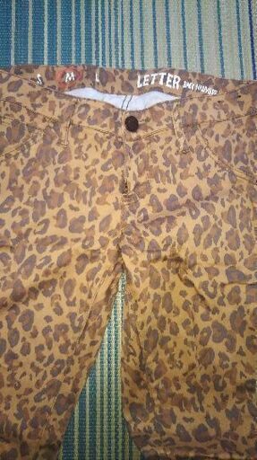 ライトオンレディースback Numberヒョウ柄パンツmsize こうぴー 天神 川のパンツ レディース の中古 古着あげます 譲ります ジモティーで不用品の処分