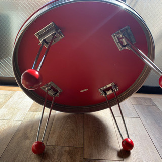 【500円】赤の可愛いローテーブル