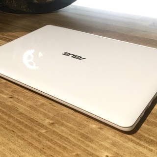 売却済み　ご覧頂きありがとうございました。【一宮でWindows10搭載機を買うなら！格安！2016年製 箱付き ASUS white ノートPC】一宮市にパソコンさぽーとMr.Carnival（ミスカニ）です！PC修理・販売、iPhone&iPad修理店【PayPay&メルペイ使えます！】店頭在庫PCのご紹介です！受け渡しは店舗にて(^^)/【11.6インチ ノートパソコン HDD500GB】