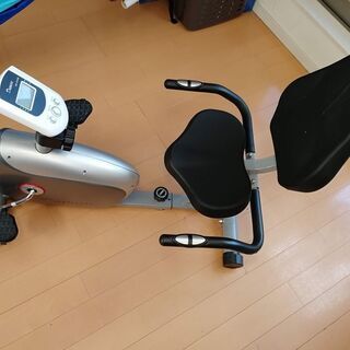 ダイコー(DAIKO) フィットネスバイク 電動マグネット式 8段階負荷 リカンベントバイク 家庭用 DK-8304R