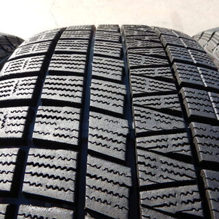 セレナライダー純正　１６インチ　溝たっぷりスタッドレスタイヤ付き