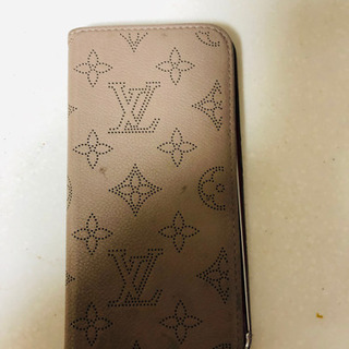 ルイヴィトンスマホカバー
